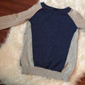 Two toned sweater